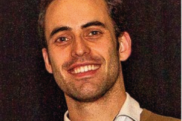 Headshot of Dr Diogo Mosqueira