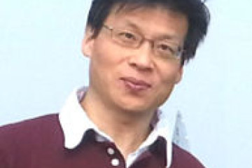 Portrait of Dr Qibo Zhang